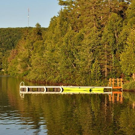 Motel Ours Bleu Lac-Saguay Luaran gambar